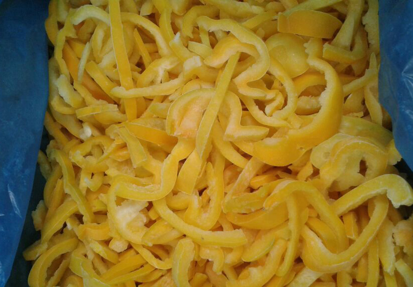 SLICED YELLOW PEPPERS