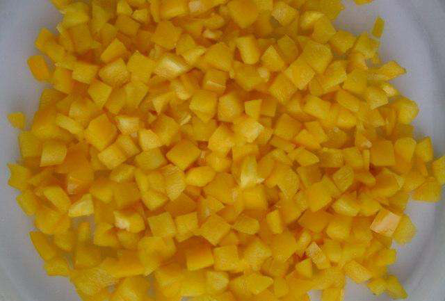 IQF YELLOW PEACH DICES